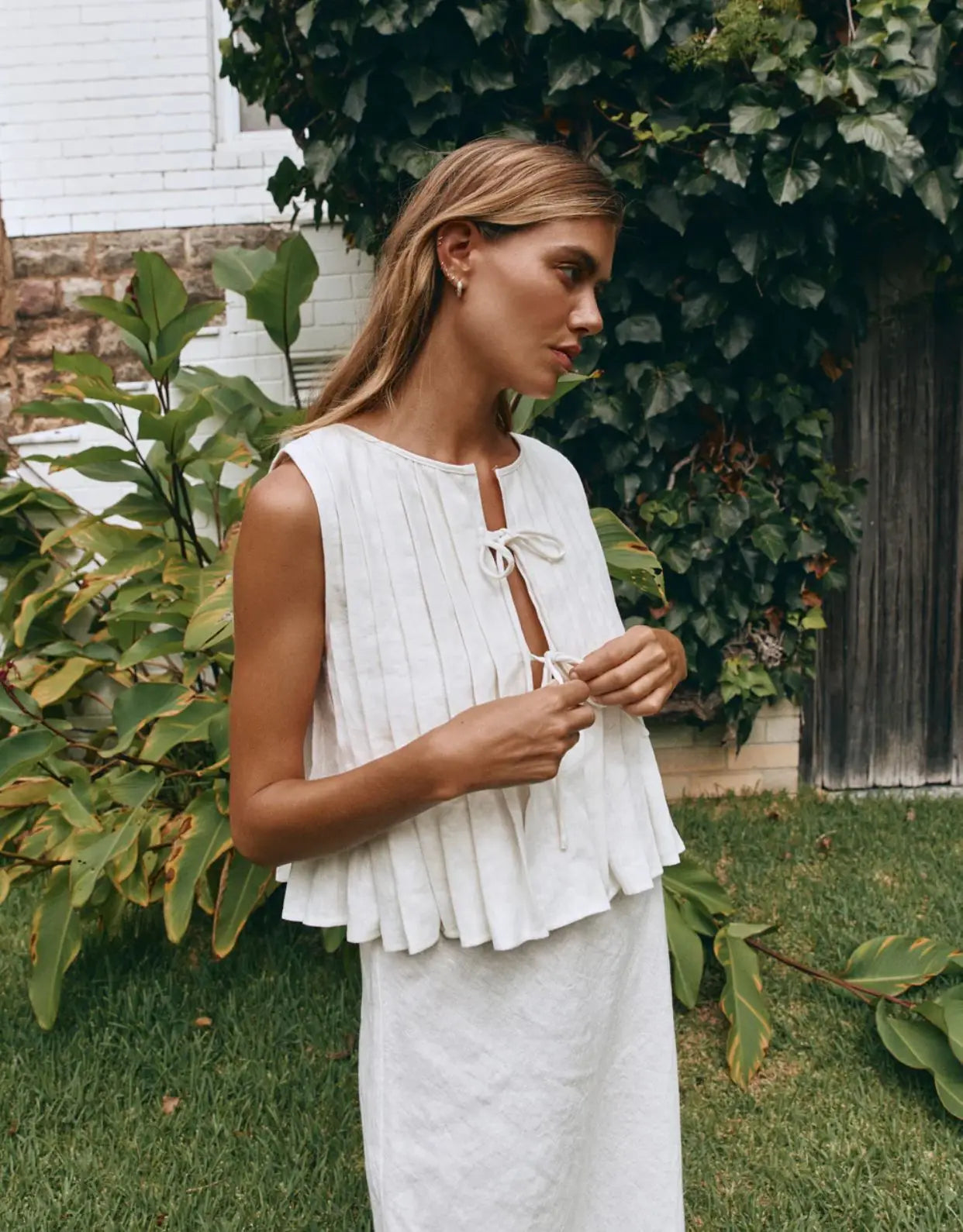 Fashion Bow Lace-Up Cotton Linen Sleeveless Blouse